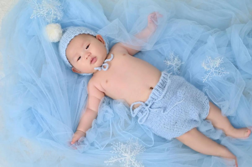 安岳宝宝吐奶频繁怎么回事