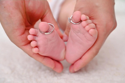 安岳宝宝打喷嚏发烧